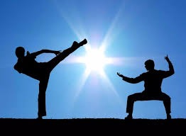 24亿欧元身价巅峰对决：曼城主场8连胜之威，迎战刚换帅动荡的切尔西，是延续统治还是乱中取胜？